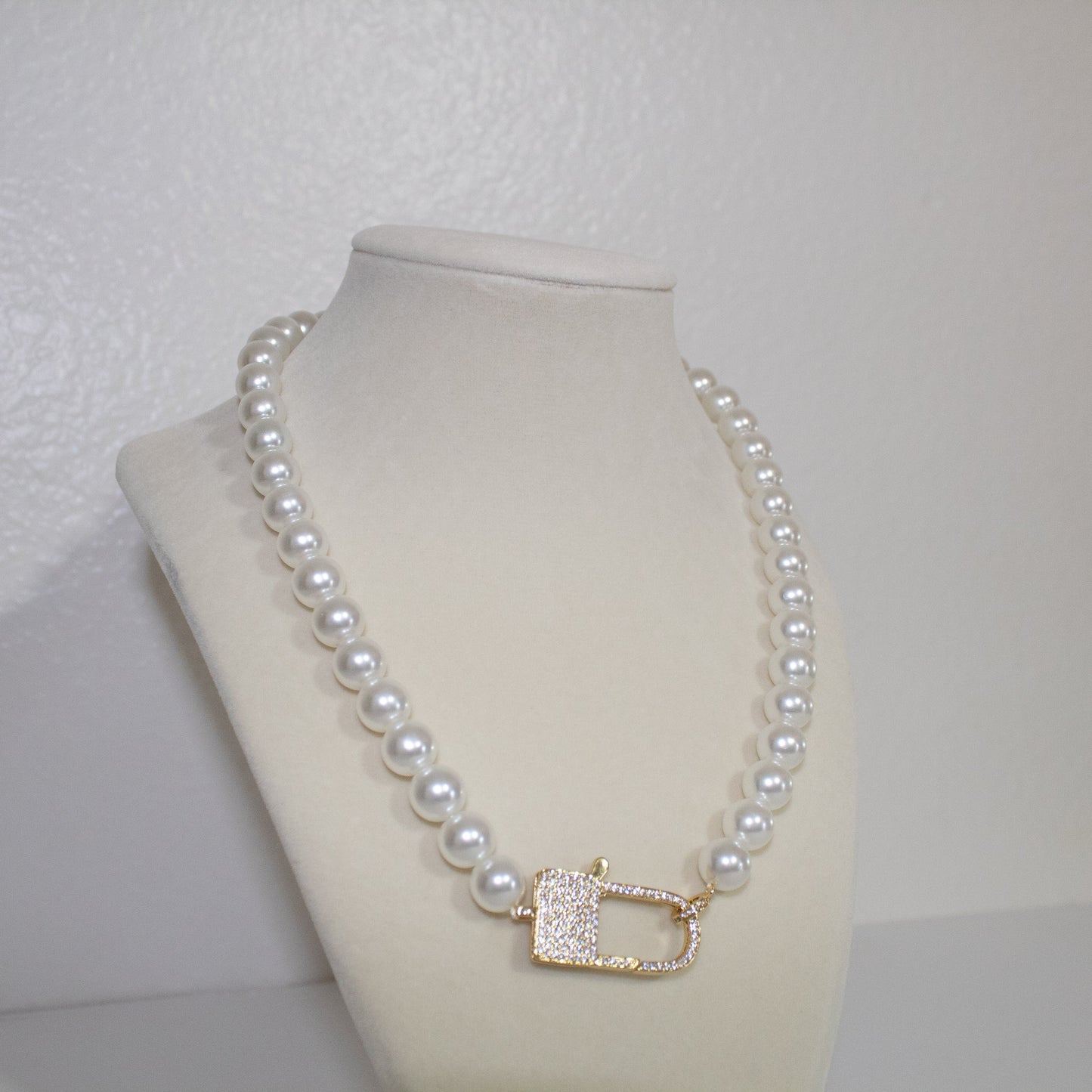 Pearl Lock Necklace