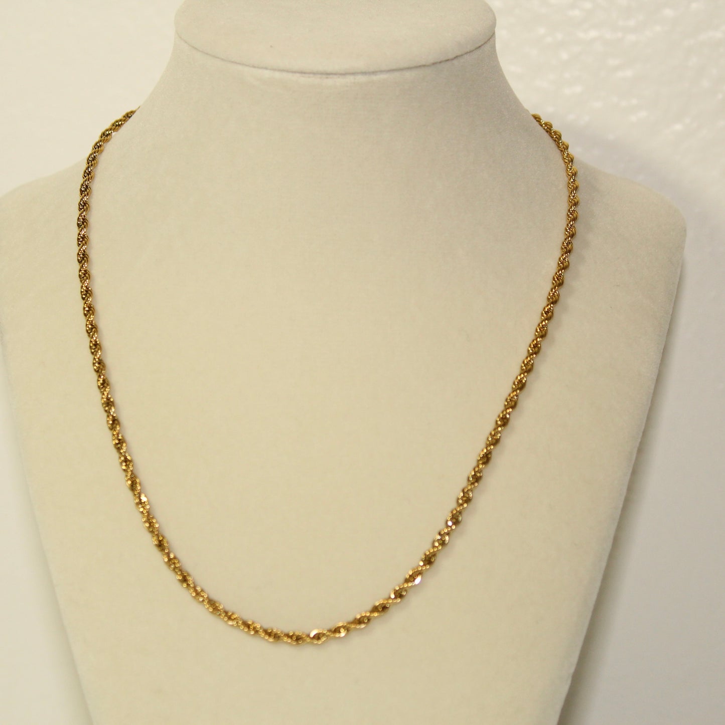 Cora Necklace